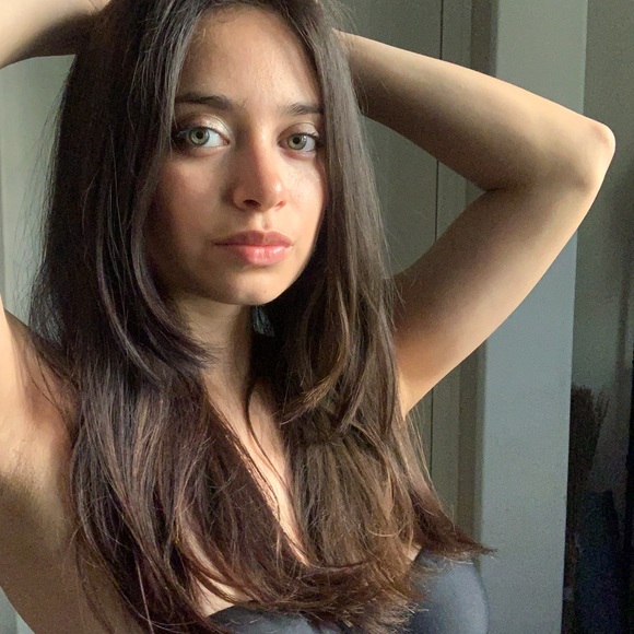 Meet your Posher, Talia - Picture 1 of 1